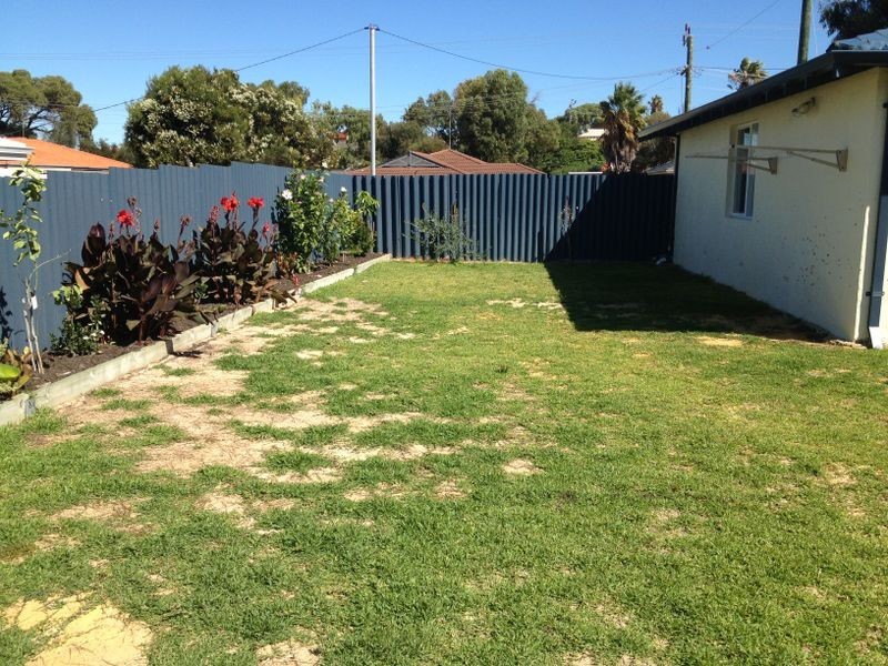 14 Blaxland Avenue, Two Rocks WA 6037