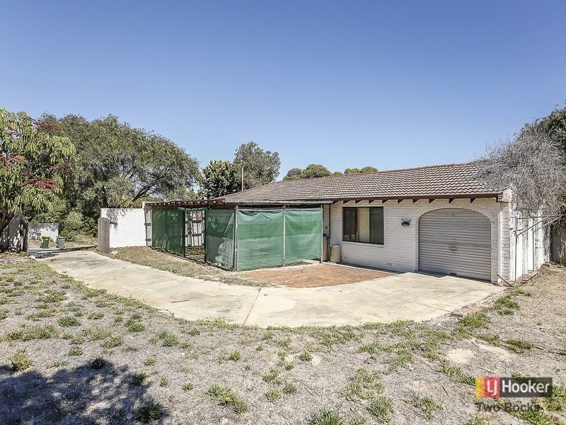 105 Whitfield Drive, Two Rocks WA 6037