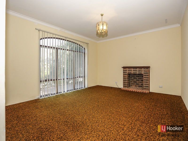 105 Whitfield Drive, Two Rocks WA 6037