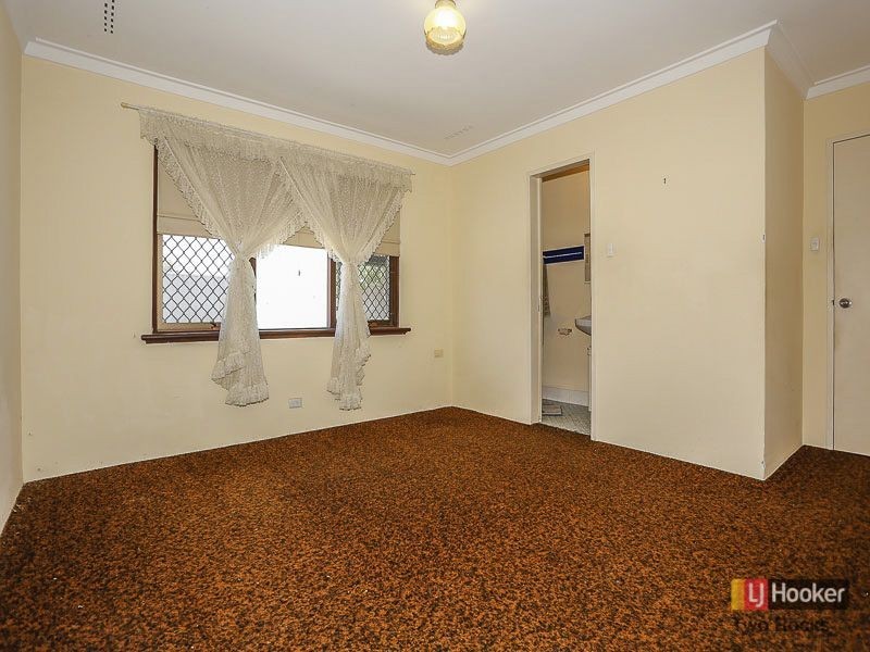 105 Whitfield Drive, Two Rocks WA 6037