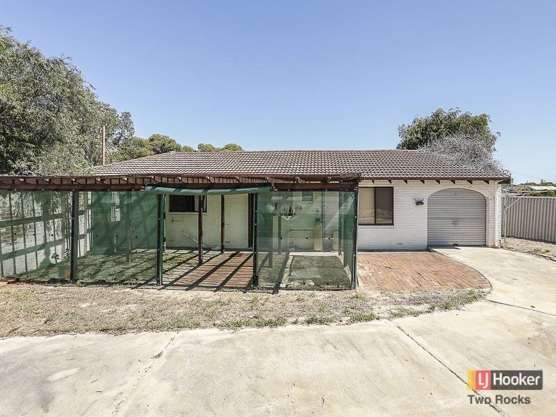 105 Whitfield Drive, Two Rocks WA 6037