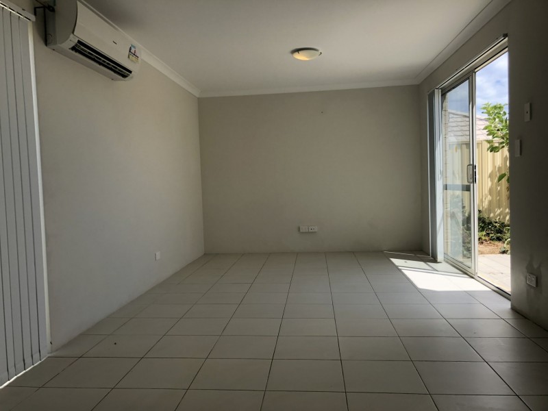 2/54 Mullins Way, Yanchep WA 6035