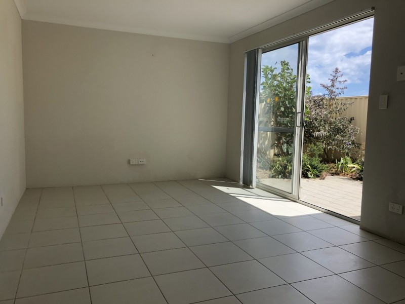 2/54 Mullins Way, Yanchep WA 6035