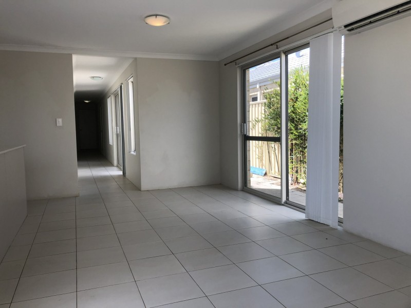 2/54 Mullins Way, Yanchep WA 6035