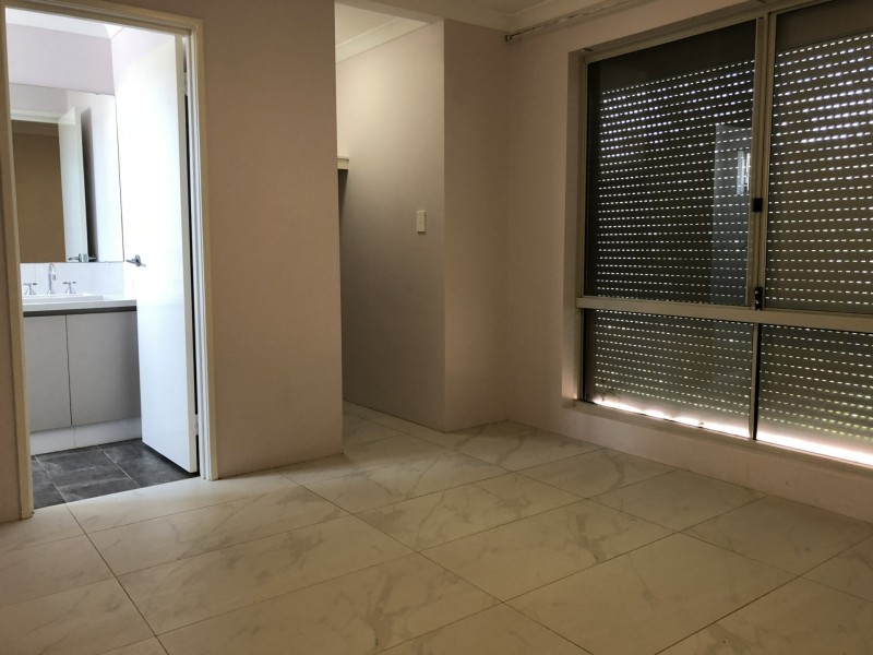 2/54 Mullins Way, Yanchep WA 6035