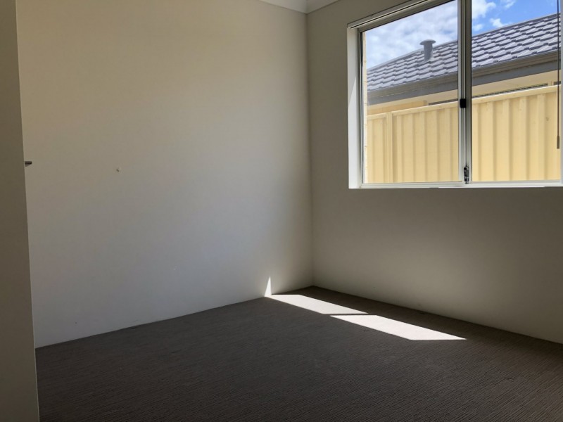 2/54 Mullins Way, Yanchep WA 6035