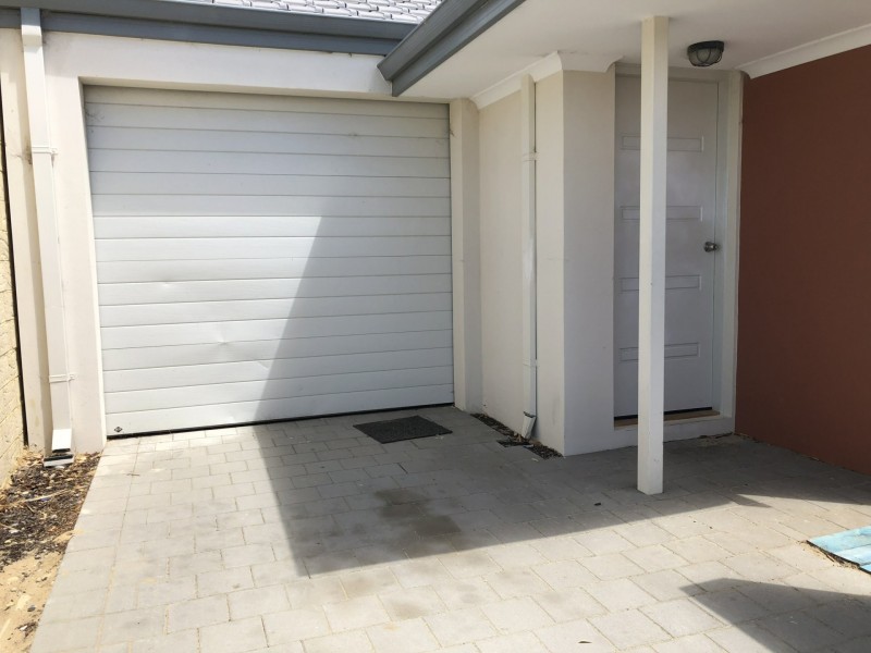 2/54 Mullins Way, Yanchep WA 6035