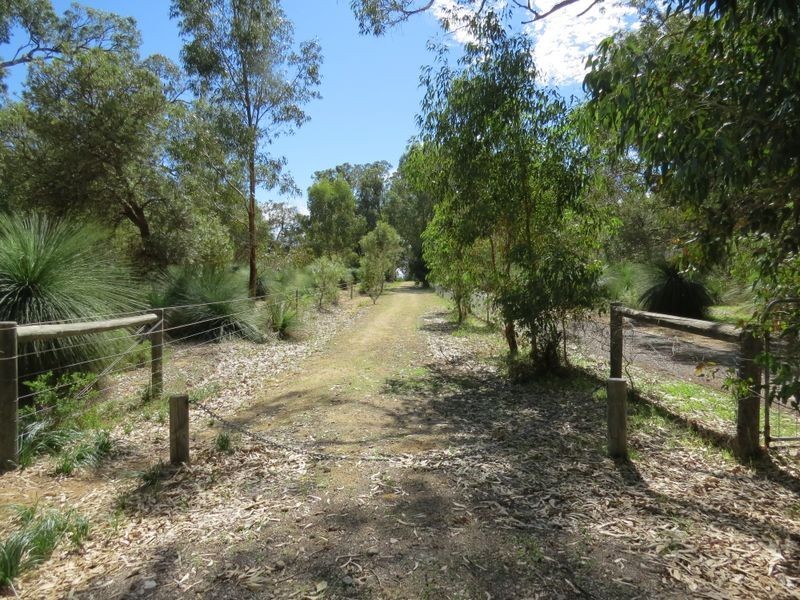 35 Timber Grove, Two Rocks WA 6037