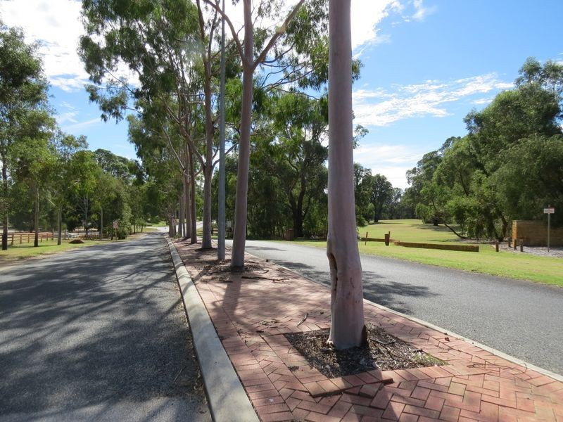 35 Timber Grove, Two Rocks WA 6037