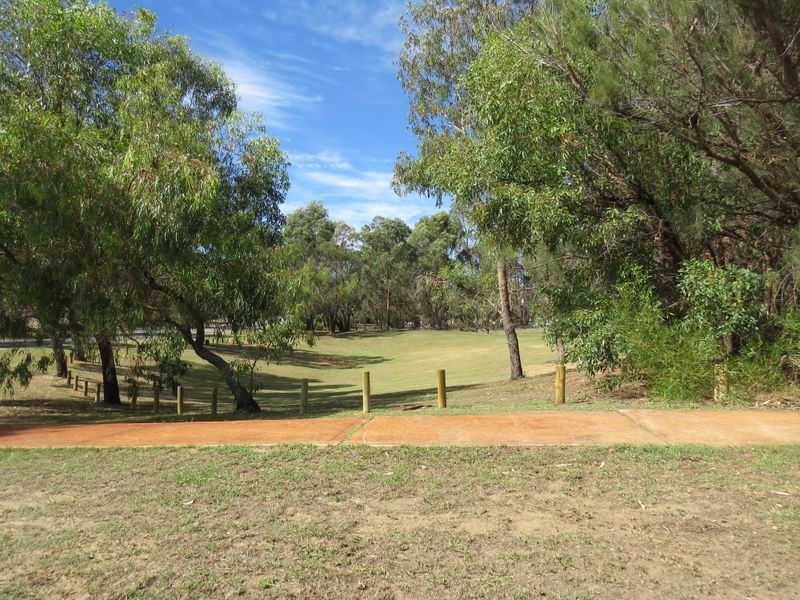 35 Timber Grove, Two Rocks WA 6037