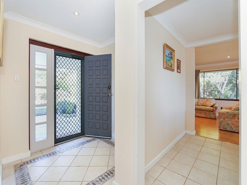 2 Charnwood Place, Two Rocks WA 6037