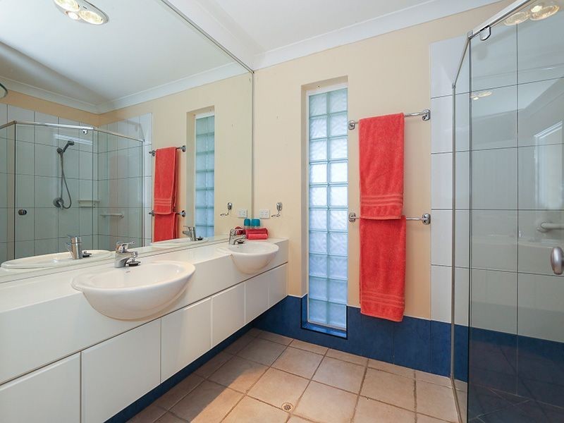 2 Charnwood Place, Two Rocks WA 6037