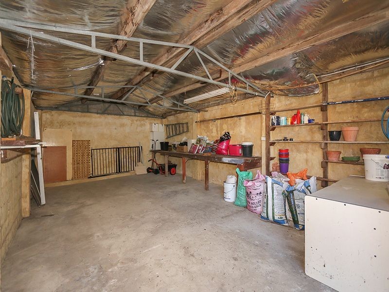 2 Charnwood Place, Two Rocks WA 6037