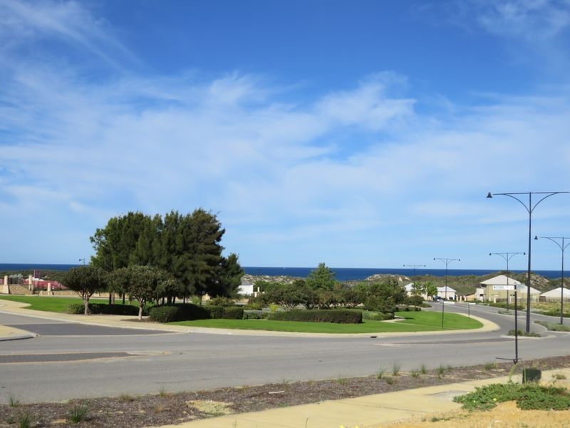 55 Montebello Boulevard, Two Rocks WA 6037