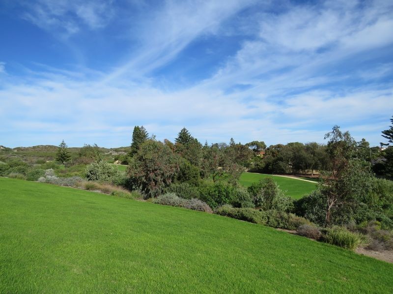 55 Montebello Boulevard, Two Rocks WA 6037