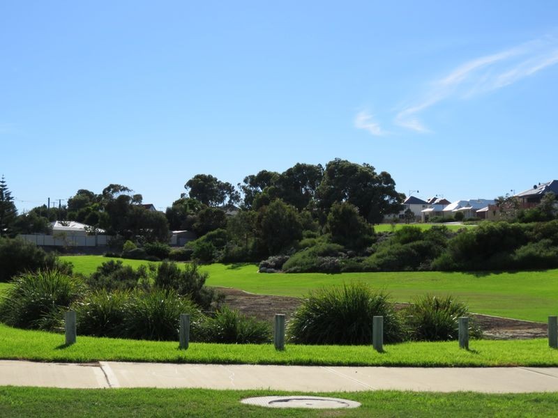 55 Montebello Boulevard, Two Rocks WA 6037