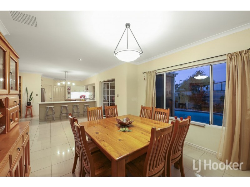 20 Lady Lindsay Cove, Yanchep WA 6035
