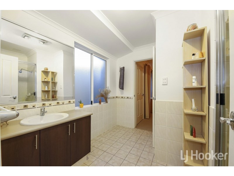 20 Lady Lindsay Cove, Yanchep WA 6035