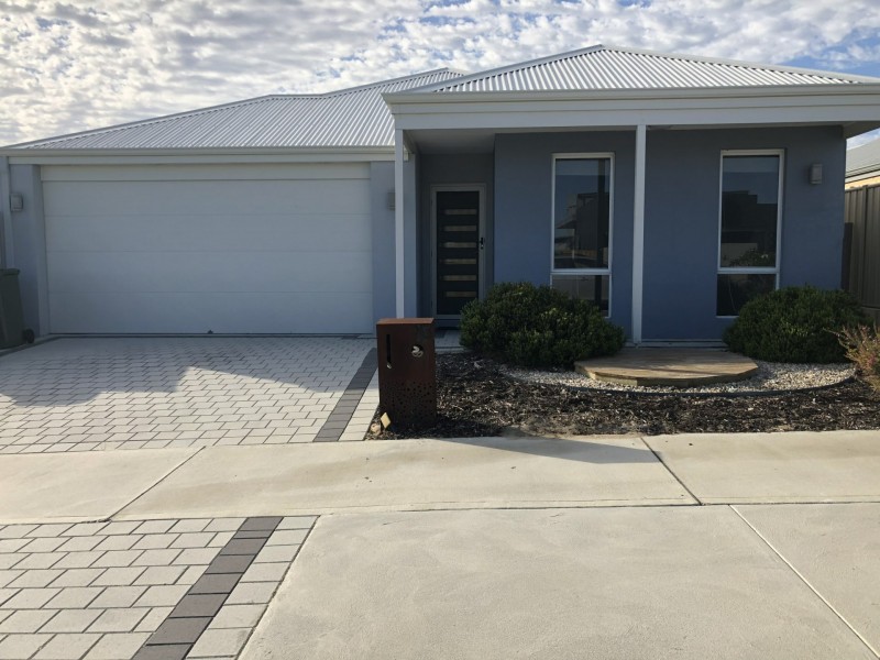 15 Cuttlefish Street, Yanchep WA 6035