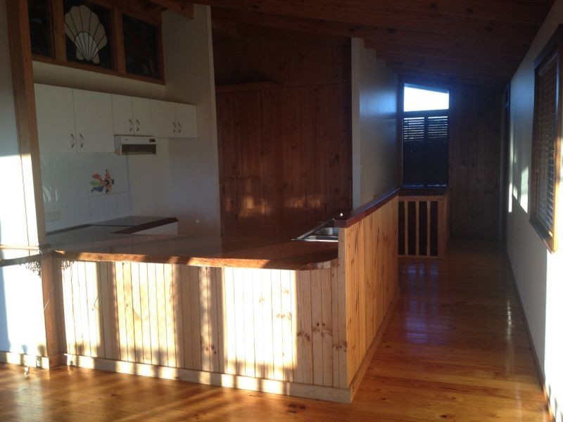 4 Hackney Way, Yanchep WA 6035