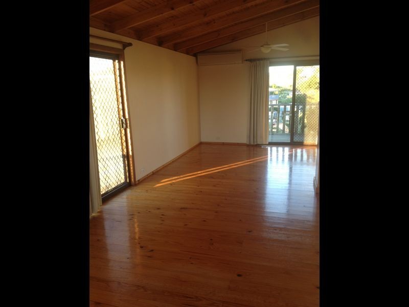 4 Hackney Way, Yanchep WA 6035