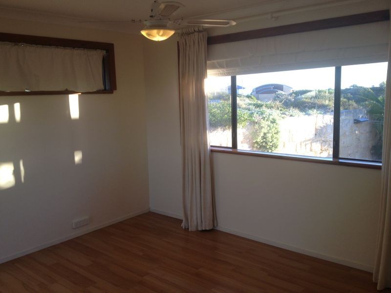 4 Hackney Way, Yanchep WA 6035