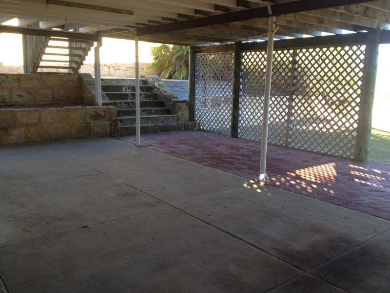 4 Hackney Way, Yanchep WA 6035