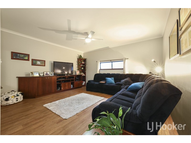 8 Grey Court, Yanchep WA 6035