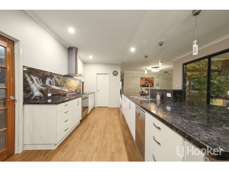 8 Grey Court, Yanchep WA 6035