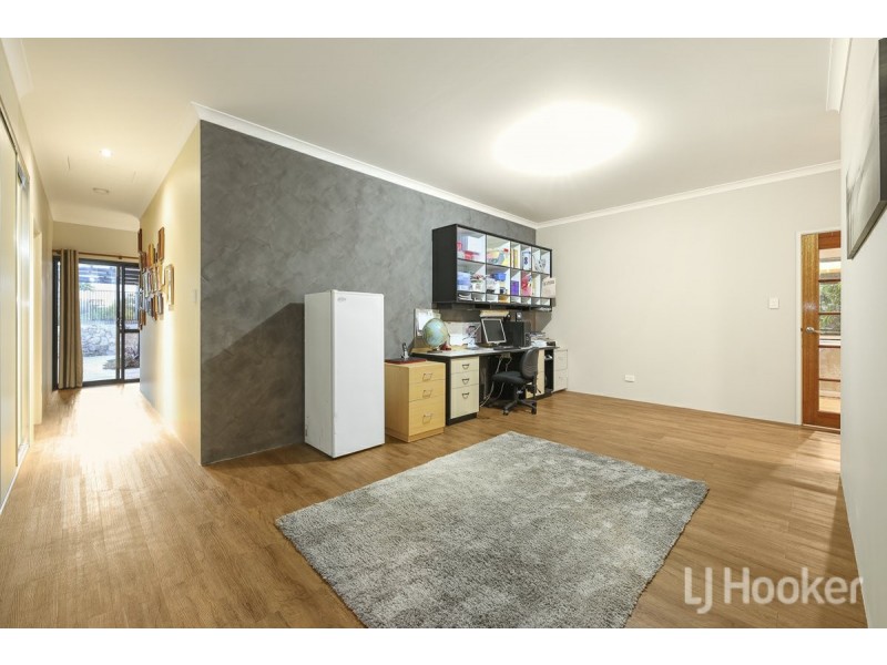 8 Grey Court, Yanchep WA 6035