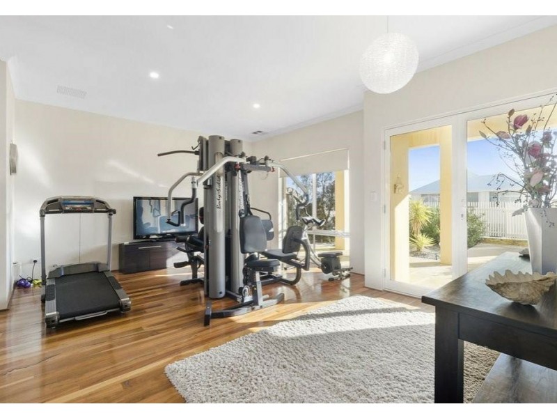 31 Seadrift Street, Yanchep WA 6035