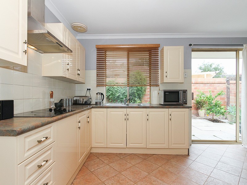 1/90 Cassilda Way, Two Rocks WA 6037