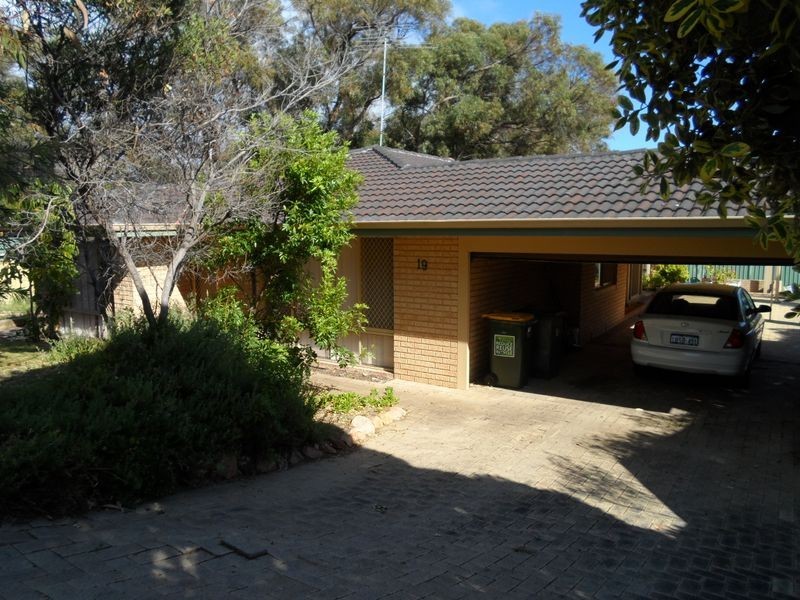 19 Newlyn Place, Yanchep WA 6035
