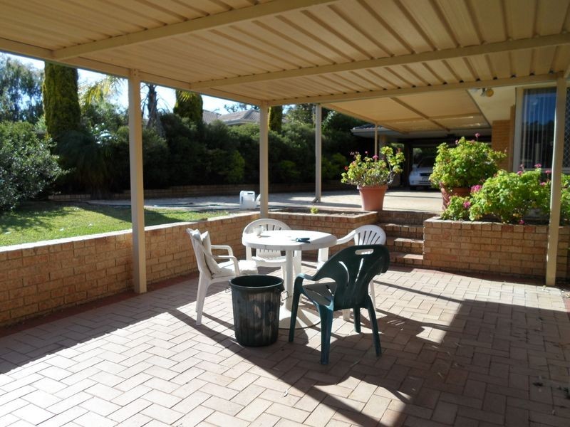 19 Newlyn Place, Yanchep WA 6035