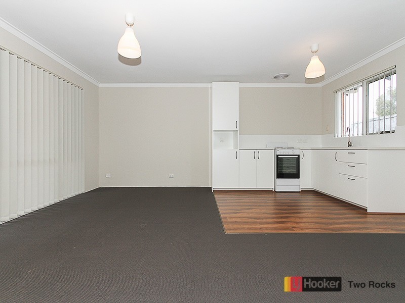 2 Fawkner Road, Two Rocks WA 6037