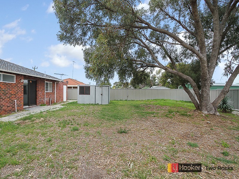 2 Fawkner Road, Two Rocks WA 6037