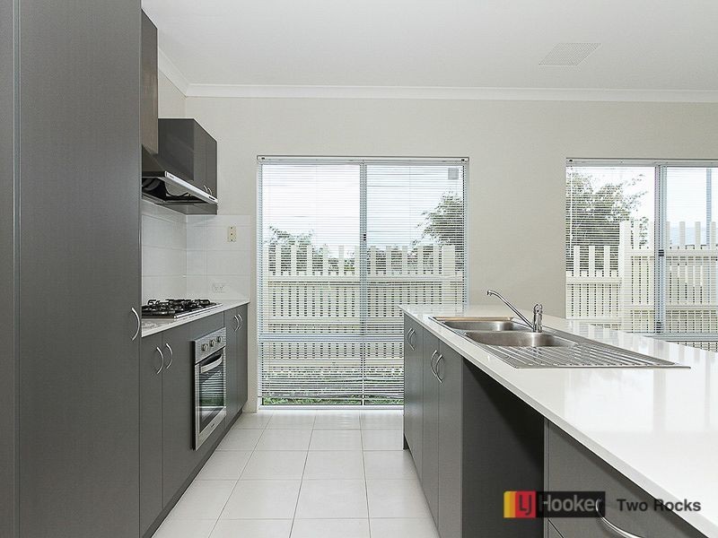 10 Barro Bend, Yanchep WA 6035