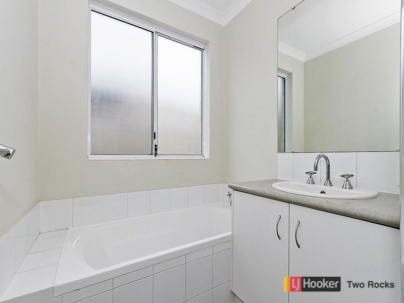 10 Barro Bend, Yanchep WA 6035