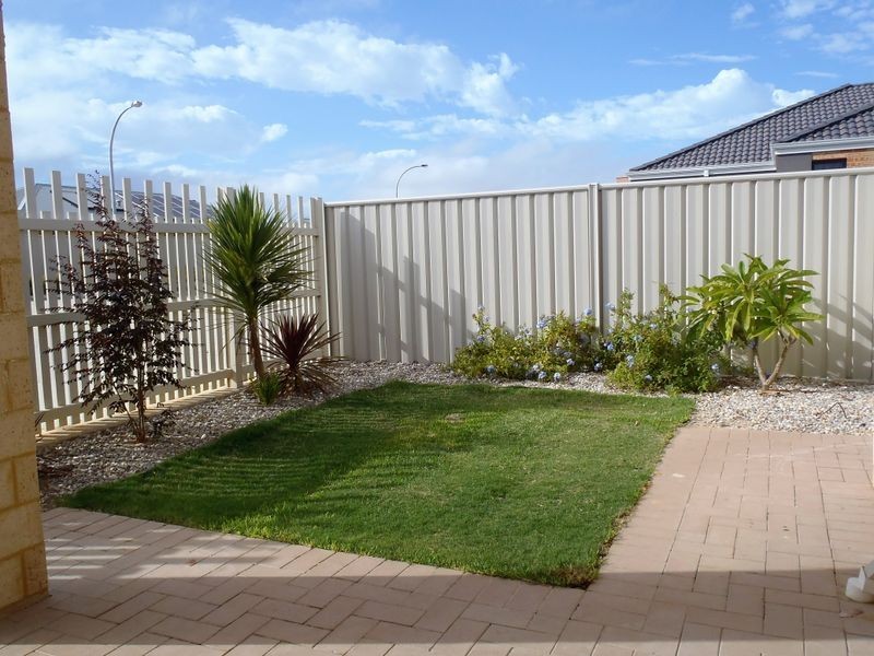 10 Barro Bend, Yanchep WA 6035