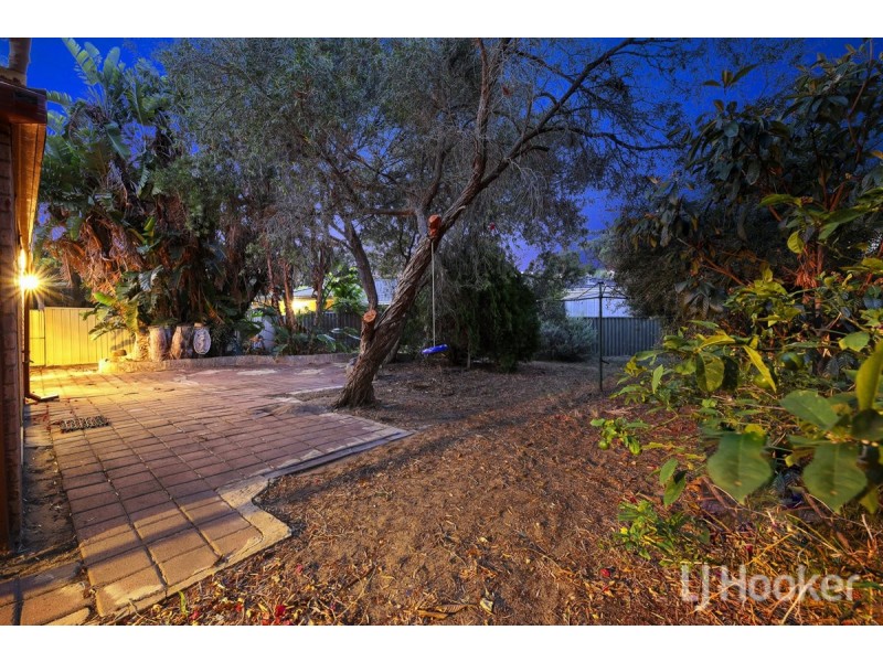 18 Hazeltine Court, Yanchep WA 6035