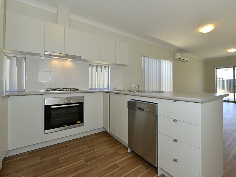 63 Greenside Drive, Yanchep WA 6035