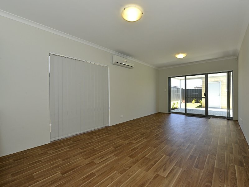 63 Greenside Drive, Yanchep WA 6035