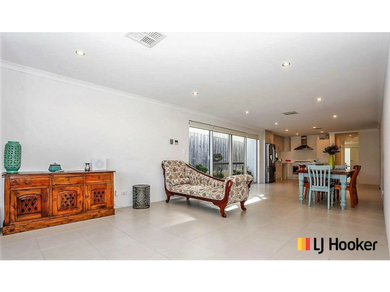 19 Seaside Avenue, Yanchep WA 6035