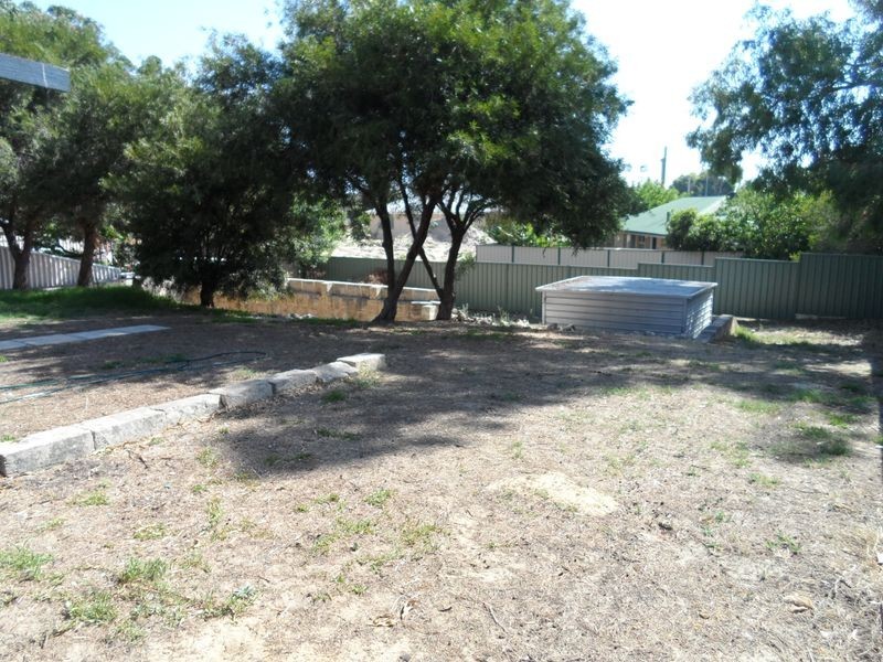 9 Preston Court, Two Rocks WA 6037