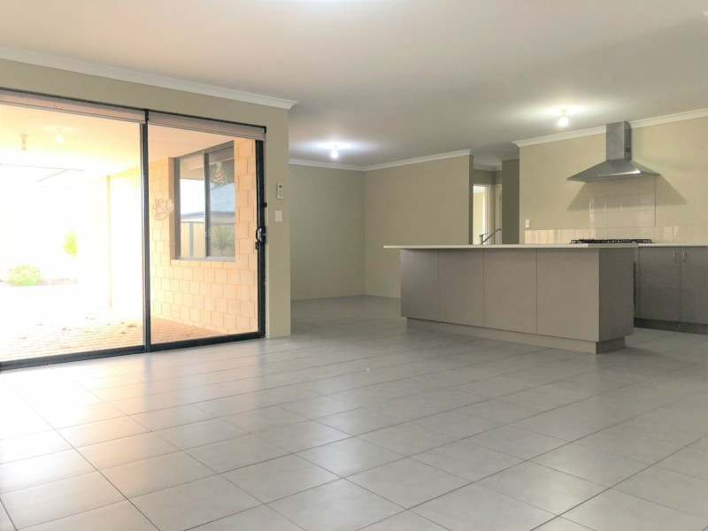 12 Popran Road, Yanchep WA 6035