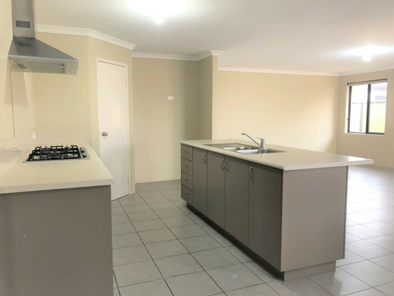 12 Popran Road, Yanchep WA 6035