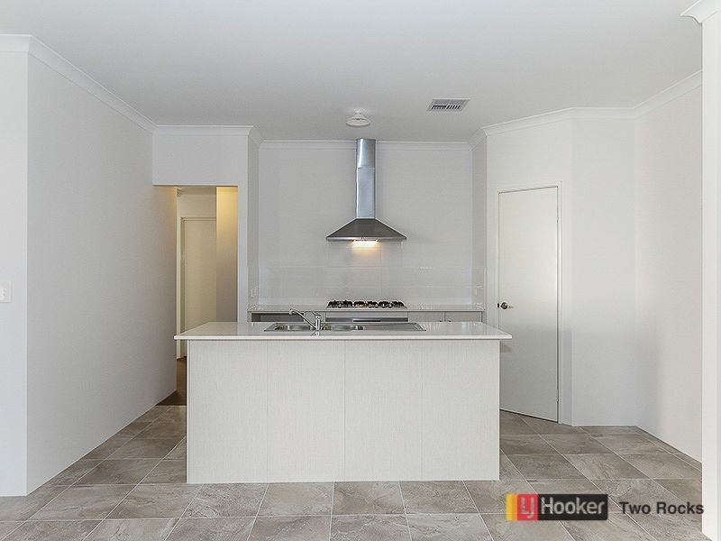 23 Snapper Way, Two Rocks WA 6037