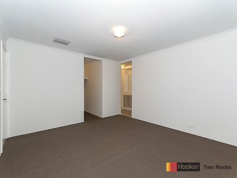 23 Snapper Way, Two Rocks WA 6037