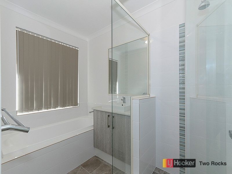 23 Snapper Way, Two Rocks WA 6037