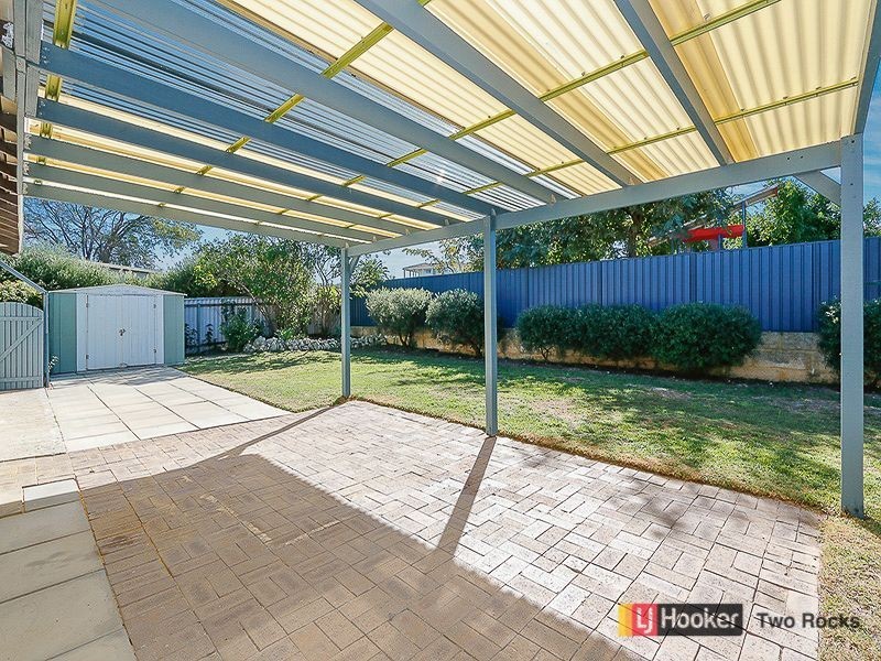 18 Hutt Court, Two Rocks WA 6037
